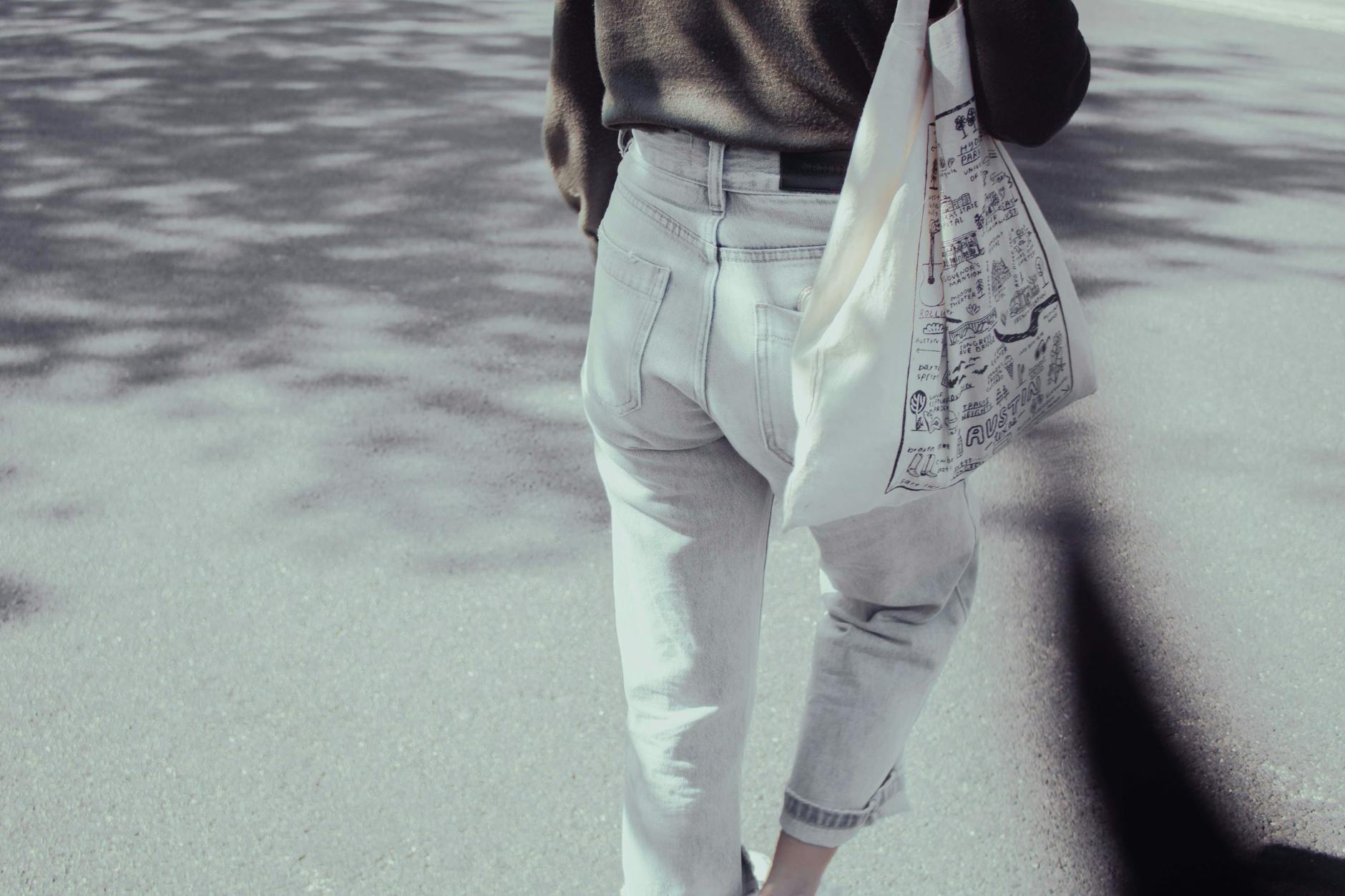 Lola Jeans Weaves Latin American Craftsmanship into the U.S. Denim Landscape