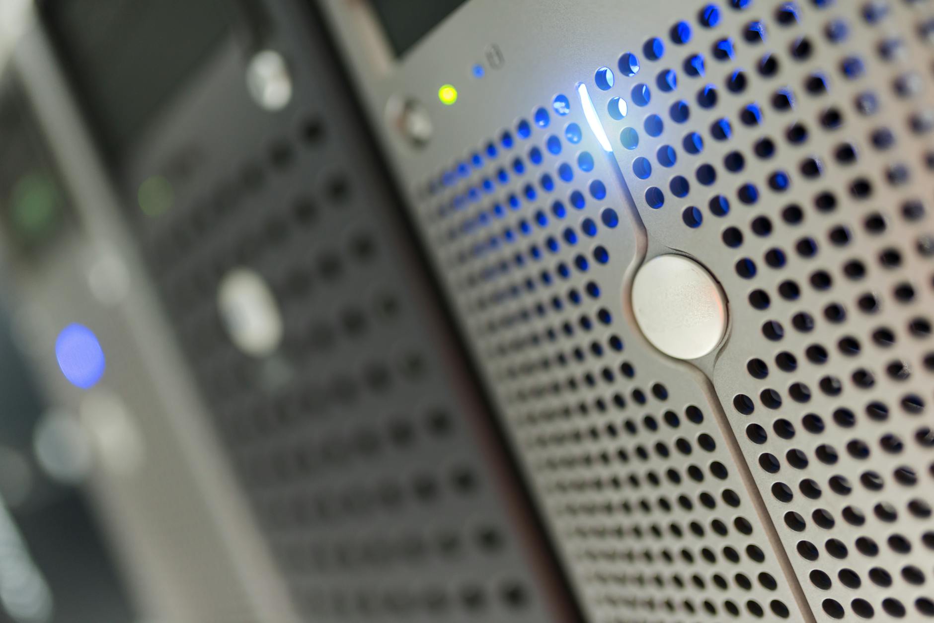 The Digital Watchdog: Cloud vs. Local Storage for Your Home Security Cameras