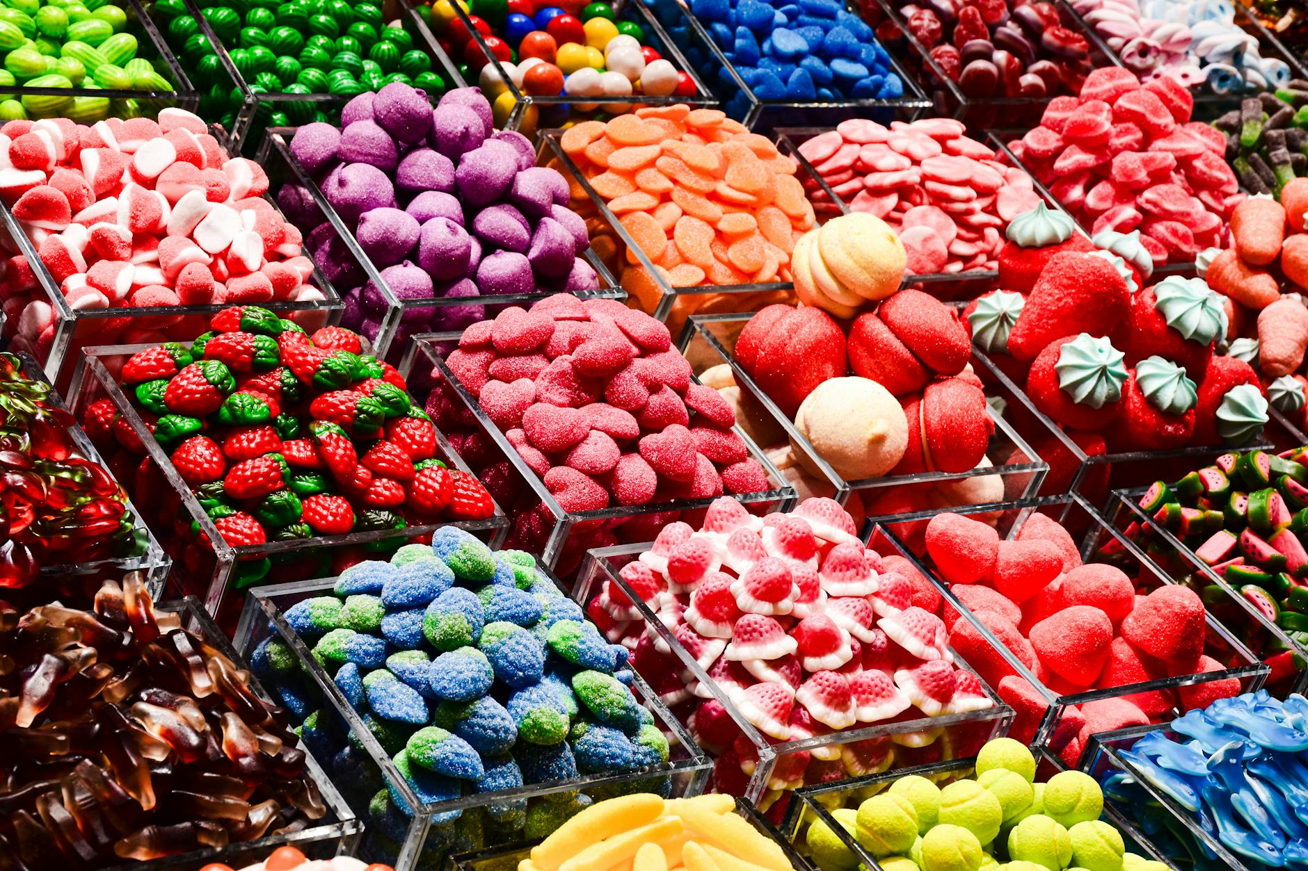 The Vibrant Palette of Paella: How a Barcelona Brand Captures Culinary Soul