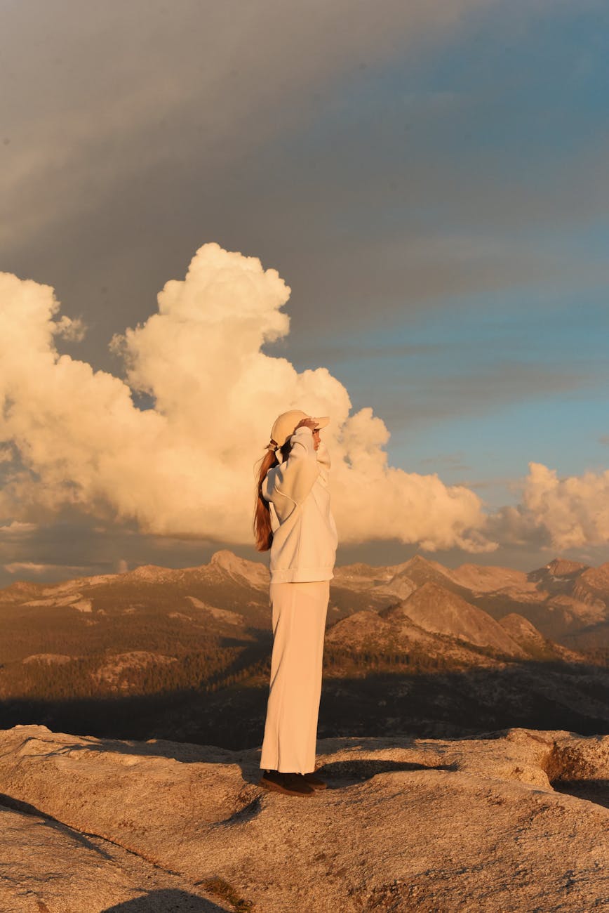 The Majestic Ascent: Unraveling America’s Mountainous Heartlands
