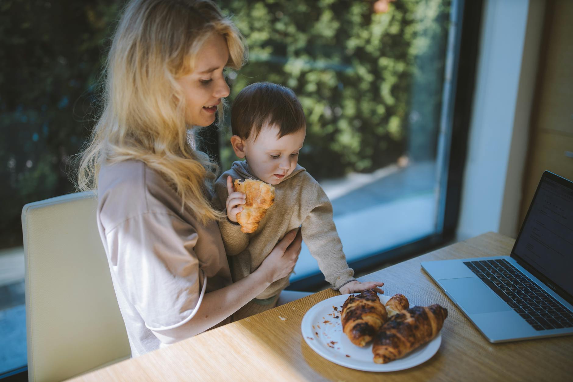 From Baby Food to Brain Builders: Bellybees Branches Out with Screen-Free Learning for Kids