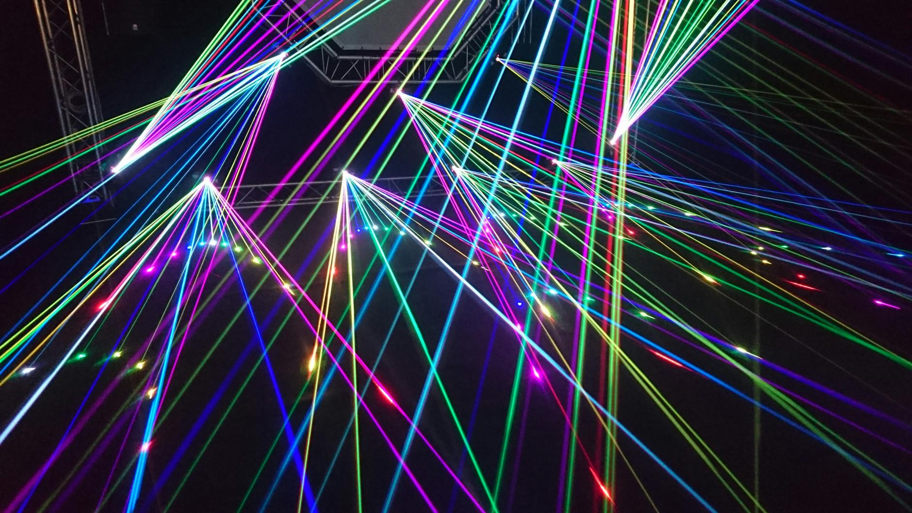 The Laser Light Show: Hisense’s TriChroma L9Q Ushers in a New Era of Home Entertainment