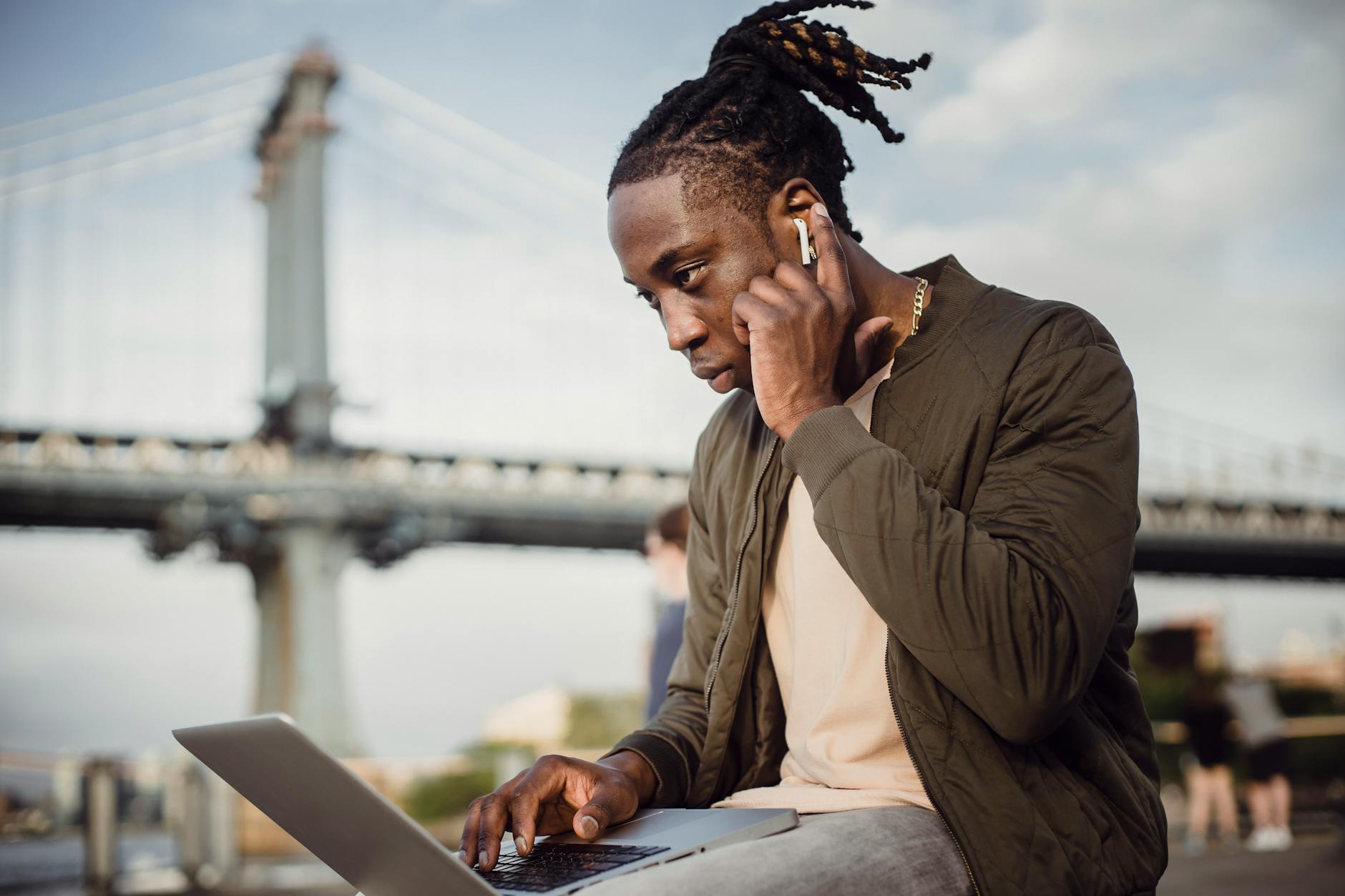Bridging the Digital Divide: Coinbase and JPMorgan Chase Forge a New Era for Crypto Accessibility