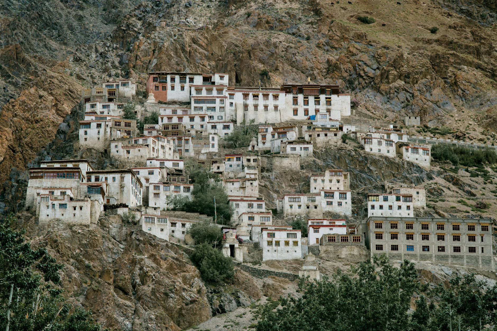 Tibet’s High Altitude: China’s Ambitious Solar Push on the Roof of the World