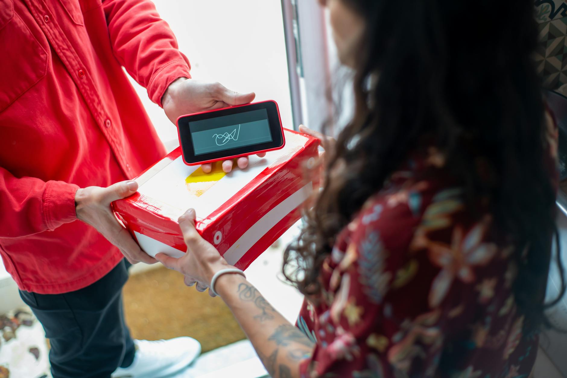 The Unseen Architects of Online Trust: How Digital Authentication is Safeguarding the AI Era