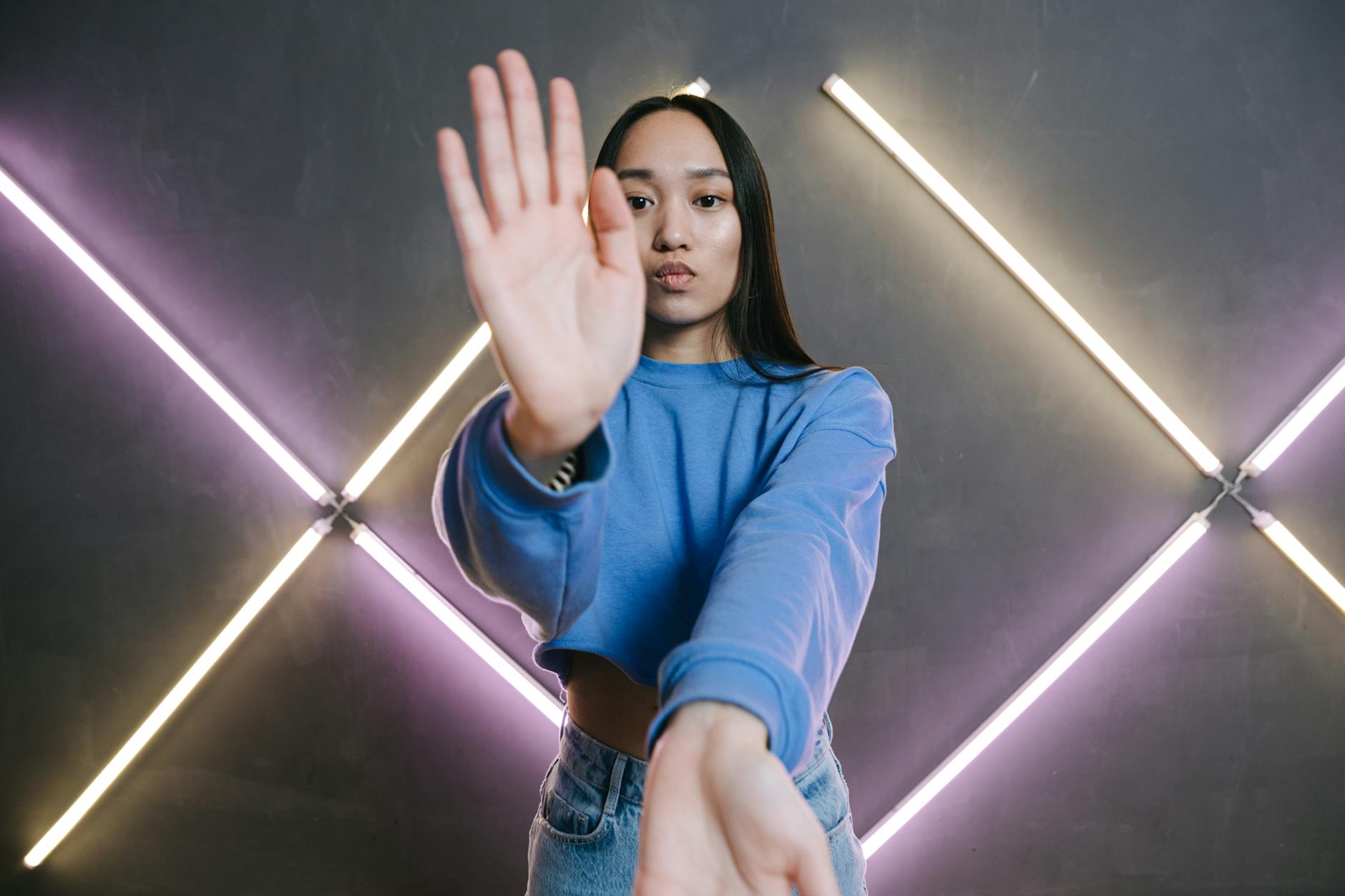 From Viral Sensation to Podcasting Powerhouse: Tefi Pessoa’s “Tefi Talks” Redefines Digital Influence