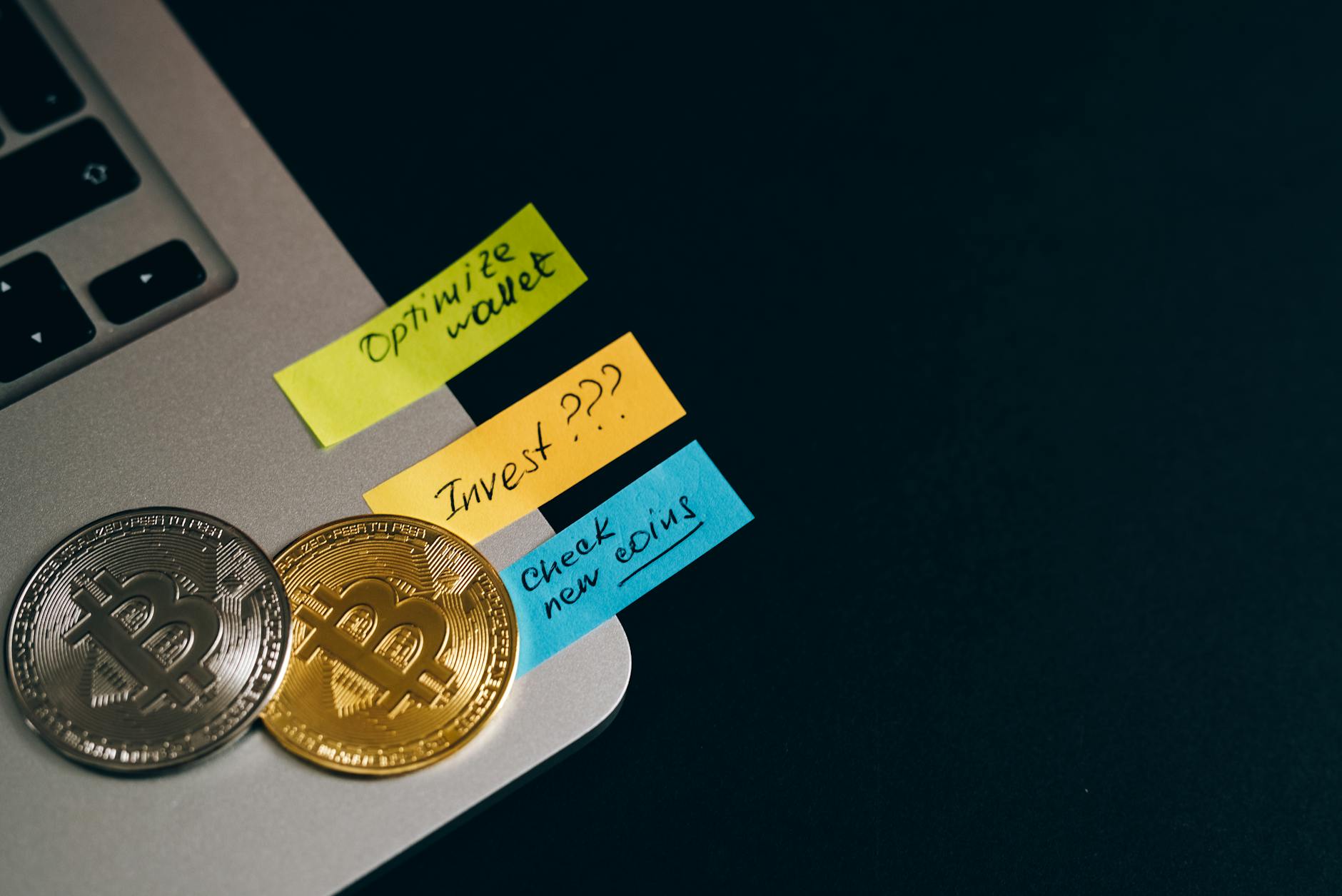 Bitcoin Breaks $122K Barrier, Igniting Optimism for Stellar and the Broader Crypto Market
