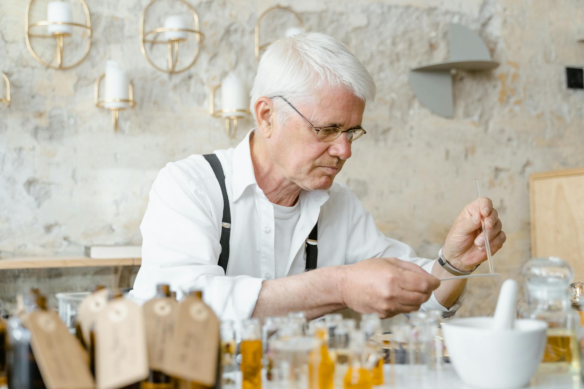 The Evolving Palette: How Neo-Gourmand Fragrances are Redefining Scent