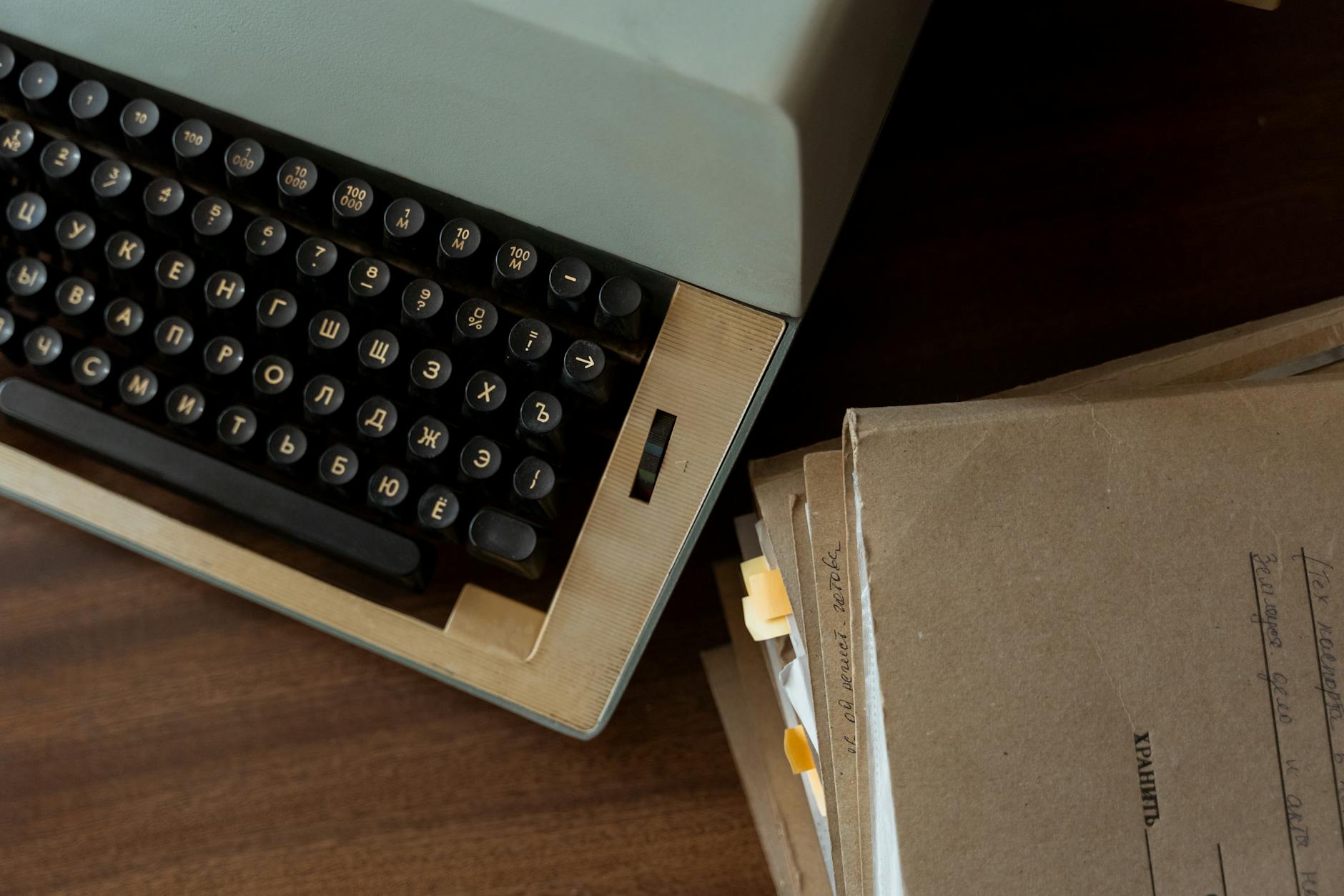 Russian Hackers Leverage Decades-Old Weaknesses for Enduring Espionage Campaigns
